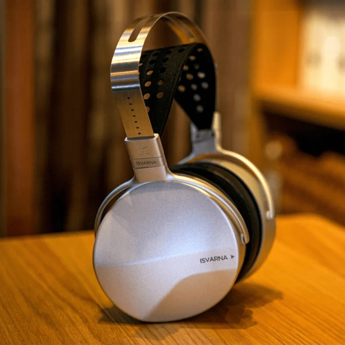 Hifiman Isvarna Closed-Back Planar Magnetic Headphones (Open Box)